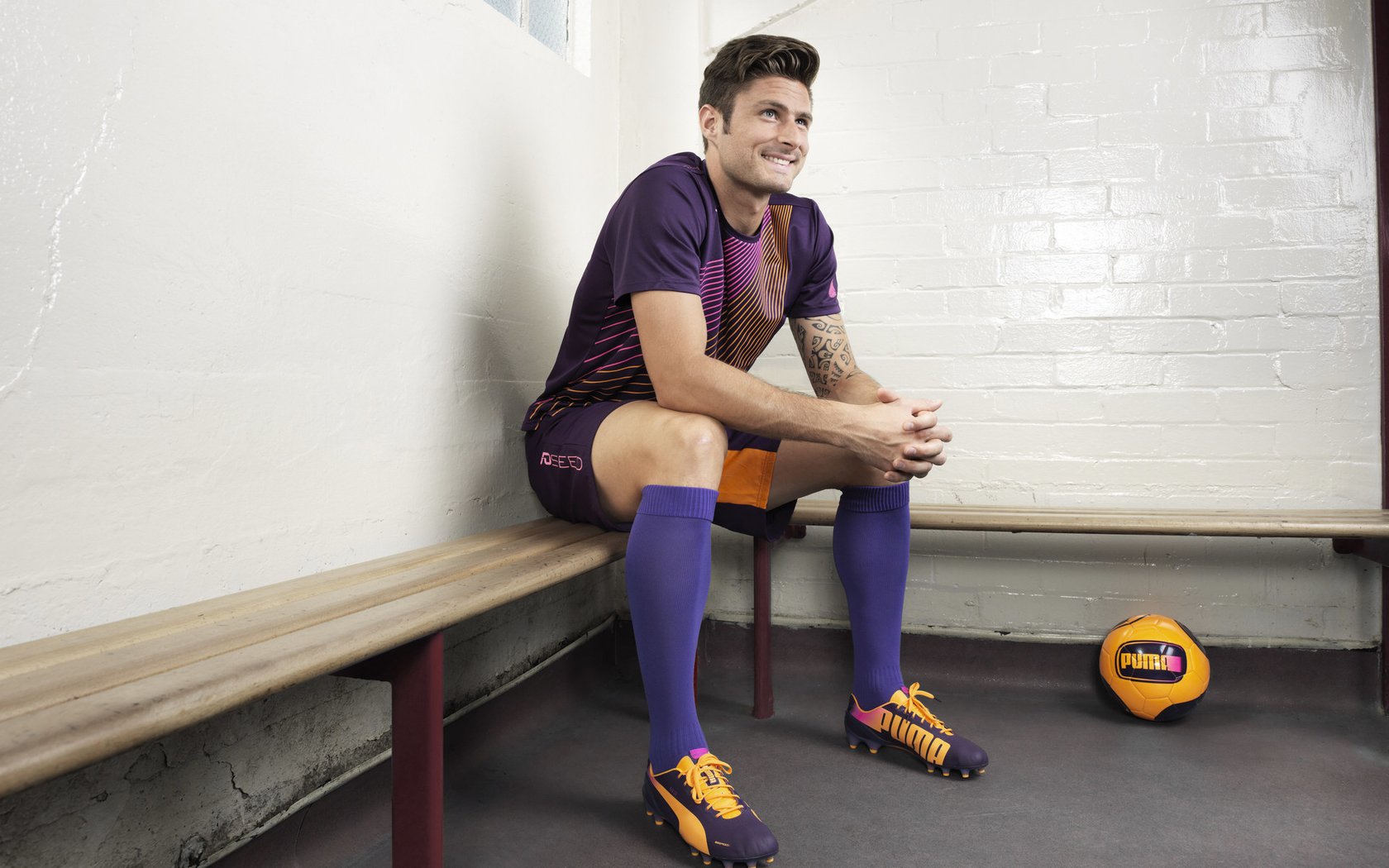 2026世界杯焦点战前瞻，王者之师强势出击，尼克斯防线面临终极考验